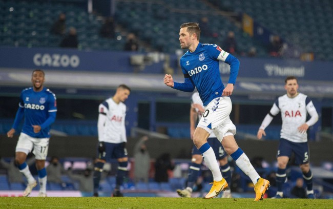 圈敲响警钟 圈敲响警钟